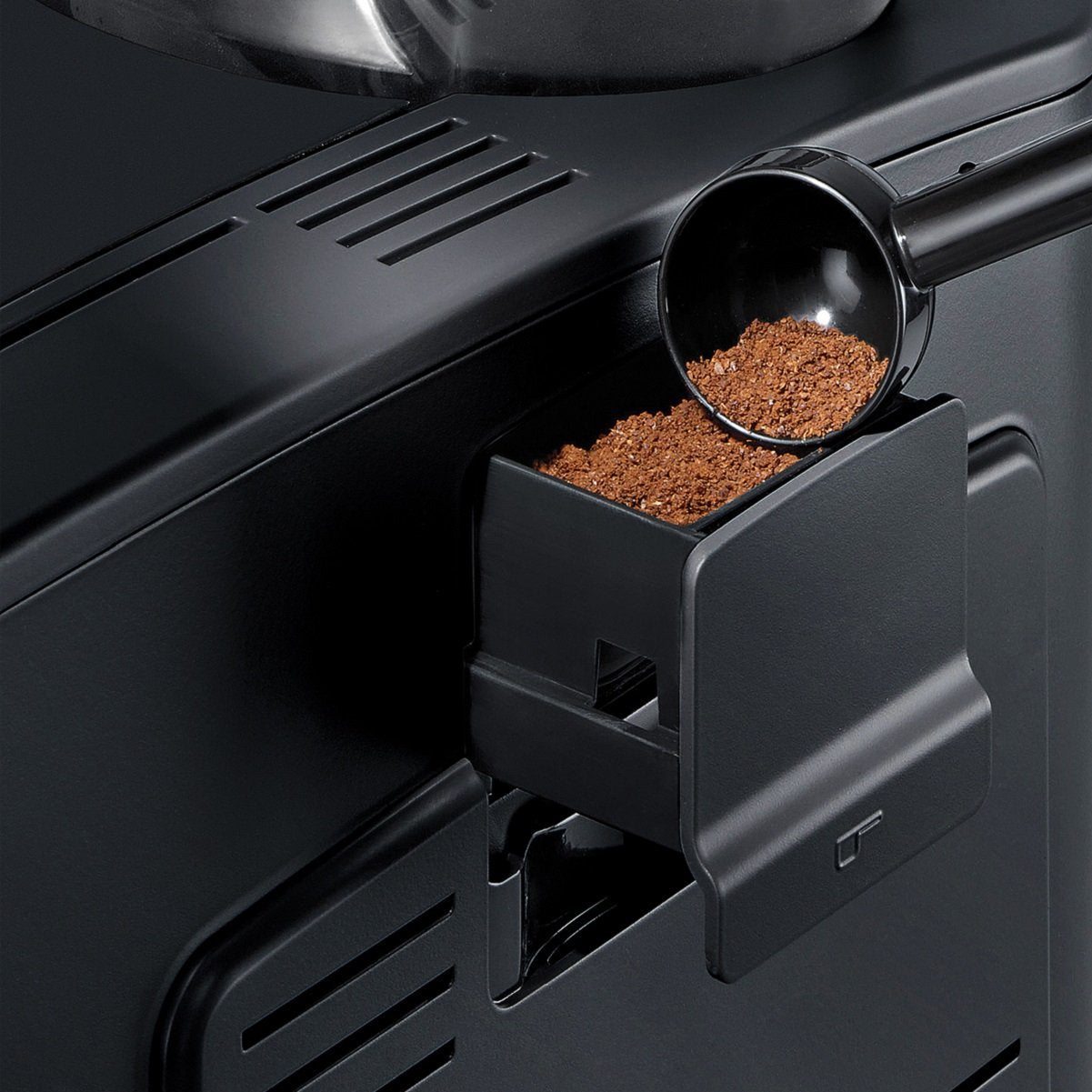 Siemens EQ6 Plus s700 TE657503DE Kaffeevollautomat, Edelstahl, Milchaufschäumer, Keramikmahlwerk, Doppeltassenfunktion, 1500 W