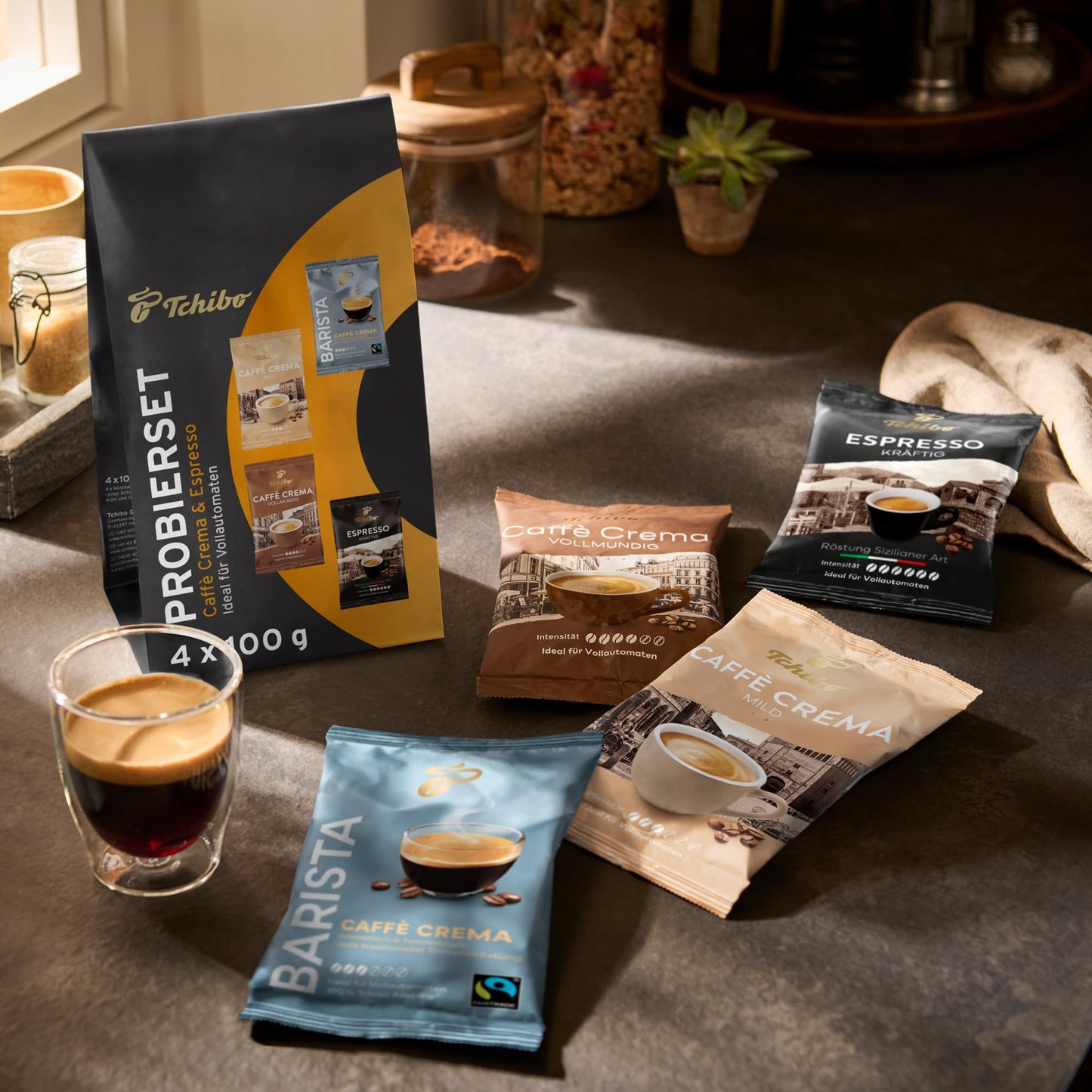 Tchibo Kaffeevollautomat Esperto Pro mit One Touch Funktion für Caffè Crema, Espresso und Milchspezialitäten, Anthrazit